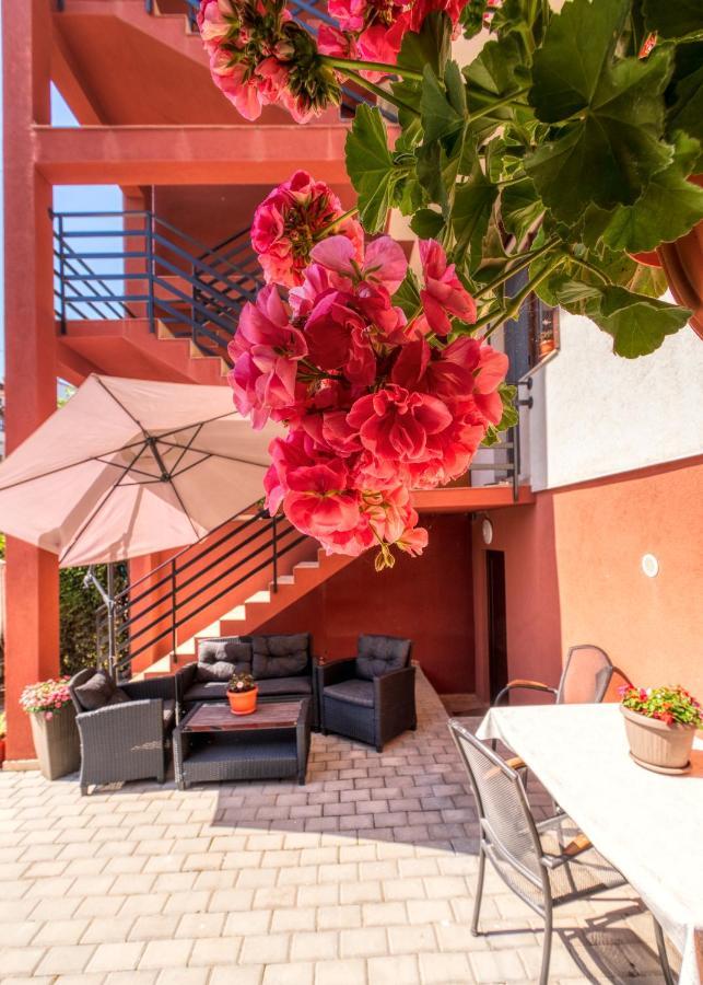 Casa Helena Hotel Eforie Nord Ngoại thất bức ảnh